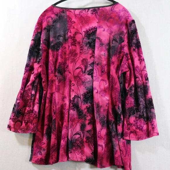 SAMI & JO Boho Burnout Tunic Top Plus Size 3X Pink Black Bell Sleeve Blouse - Picture 7 of 13